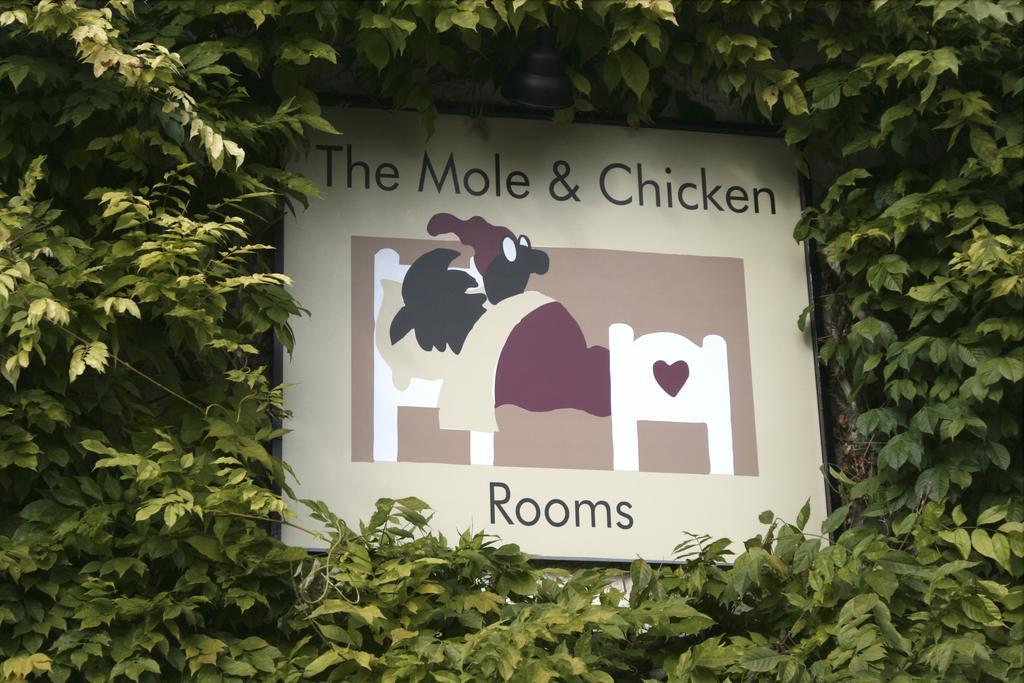 Hôtel The Mole And Chicken à Long Crendon Extérieur photo